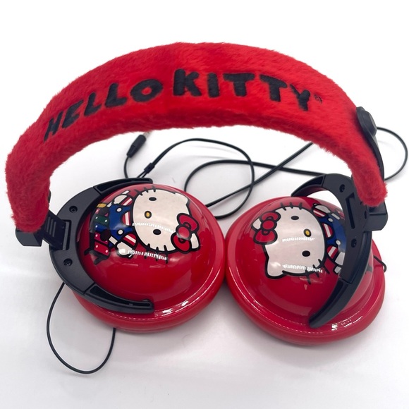 Sakar Hello Kitty Red Headphones - Picture 5 of 5